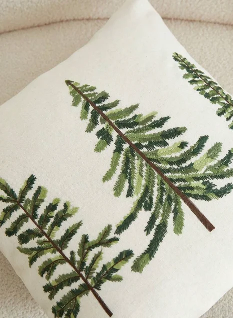 Christmas tree pattern pillow, customizable, can be placed anywhere in the living room/room/office