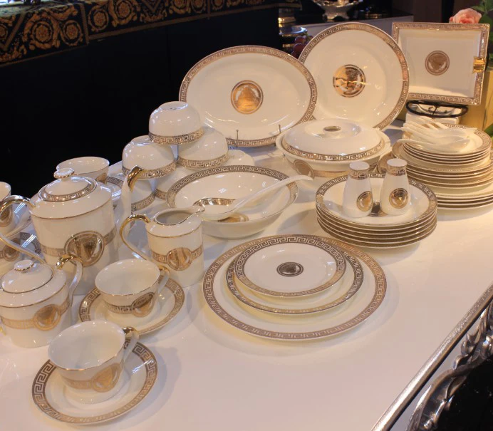 
61pcs New Design Dinnerware Sets Luxury Porcelain Tea Cup And Saucer Fine Bone China Dinner Set 