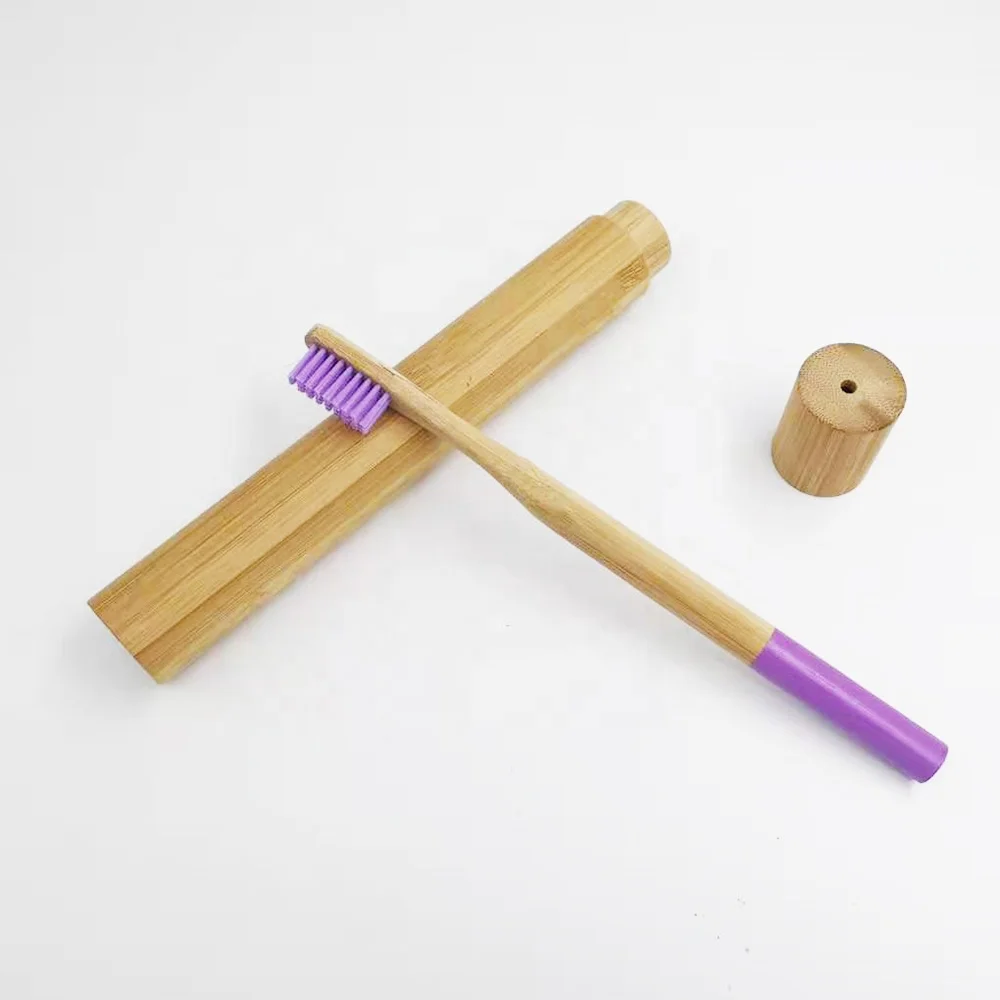 Бамбуковая зубная щетка с бамбуковым чехлом