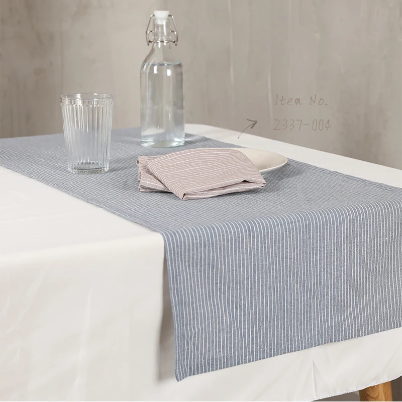 Рождественская скатерть в деревенском стиле для украшения столовой