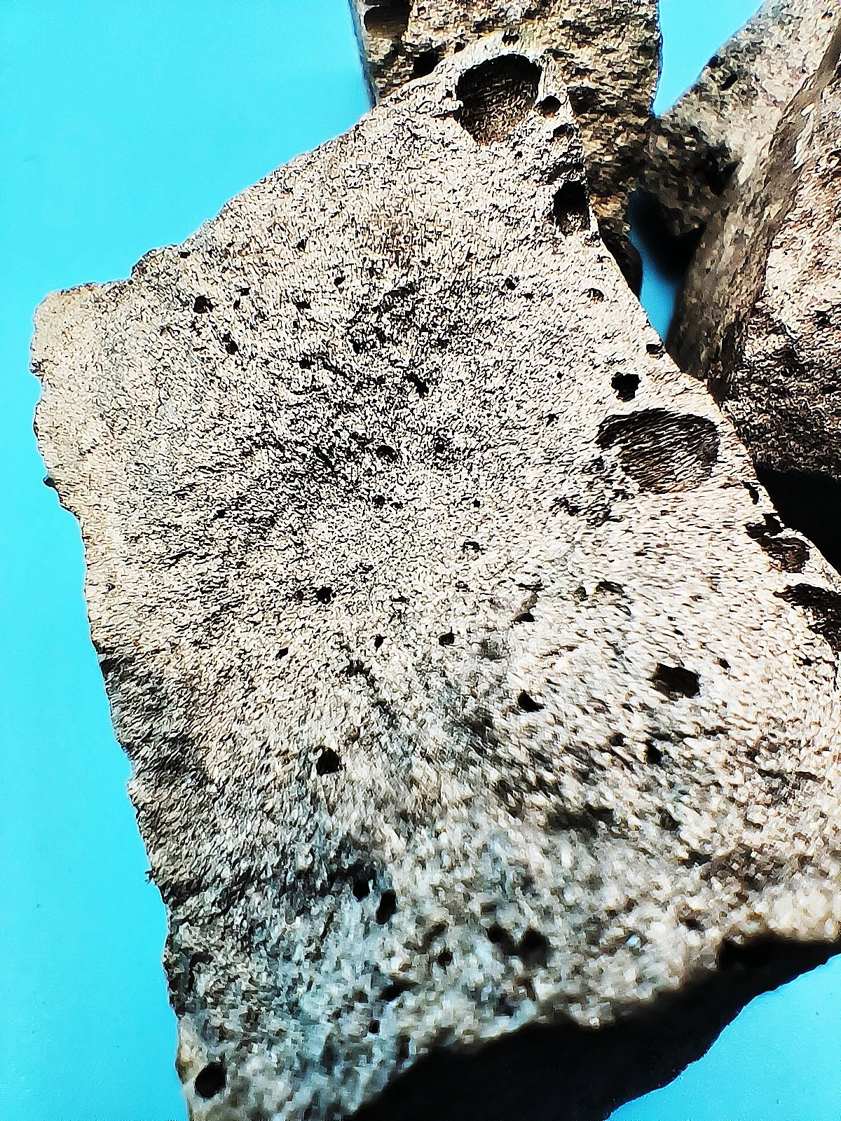 High and low carbon ferrochrome  Steelmaking deoxidation  Casting wear-resistant materials