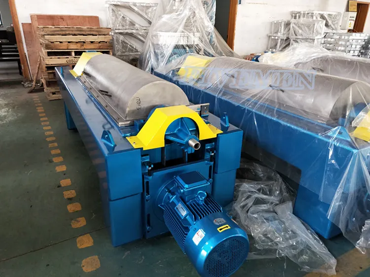 2022 hot selling waste oil  treatment  decanter centrifuge with automatic discharge