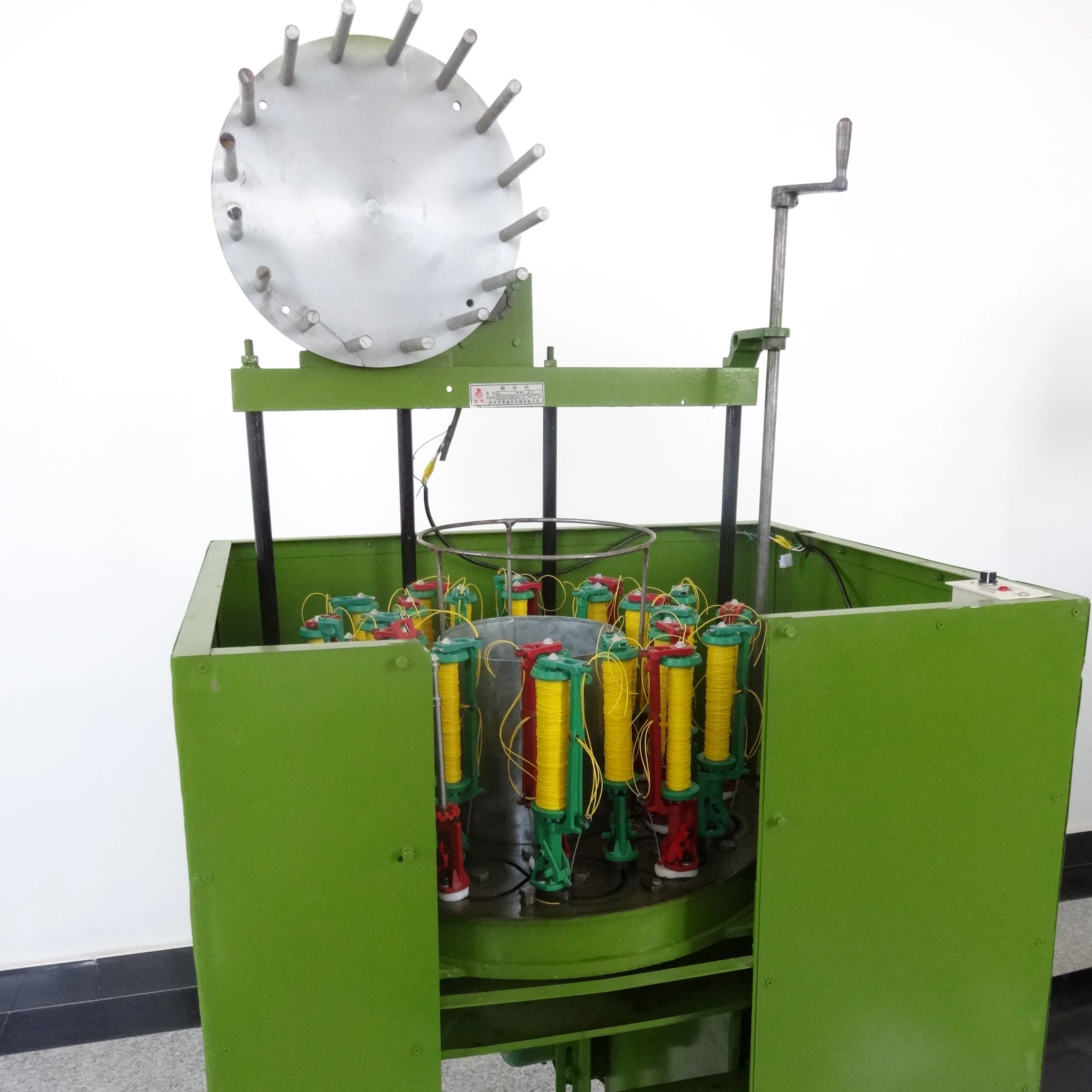 Henghui traditional type 32 spindle automotive wiring harness braiding machine