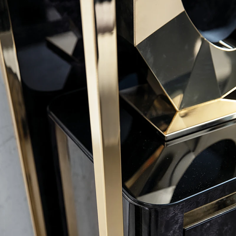 Furnistyle Customized Modern Luxury Mini Display Bar Cabinet Gold Stainless Steel Wooden Home Bar Stylish Wine & Liquor Rack