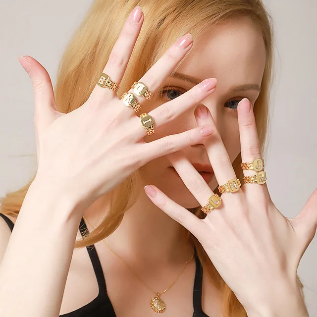 
The blogger has the same ring letter series with real gold-plated jewelry strap design opening colorful couple letter ring 