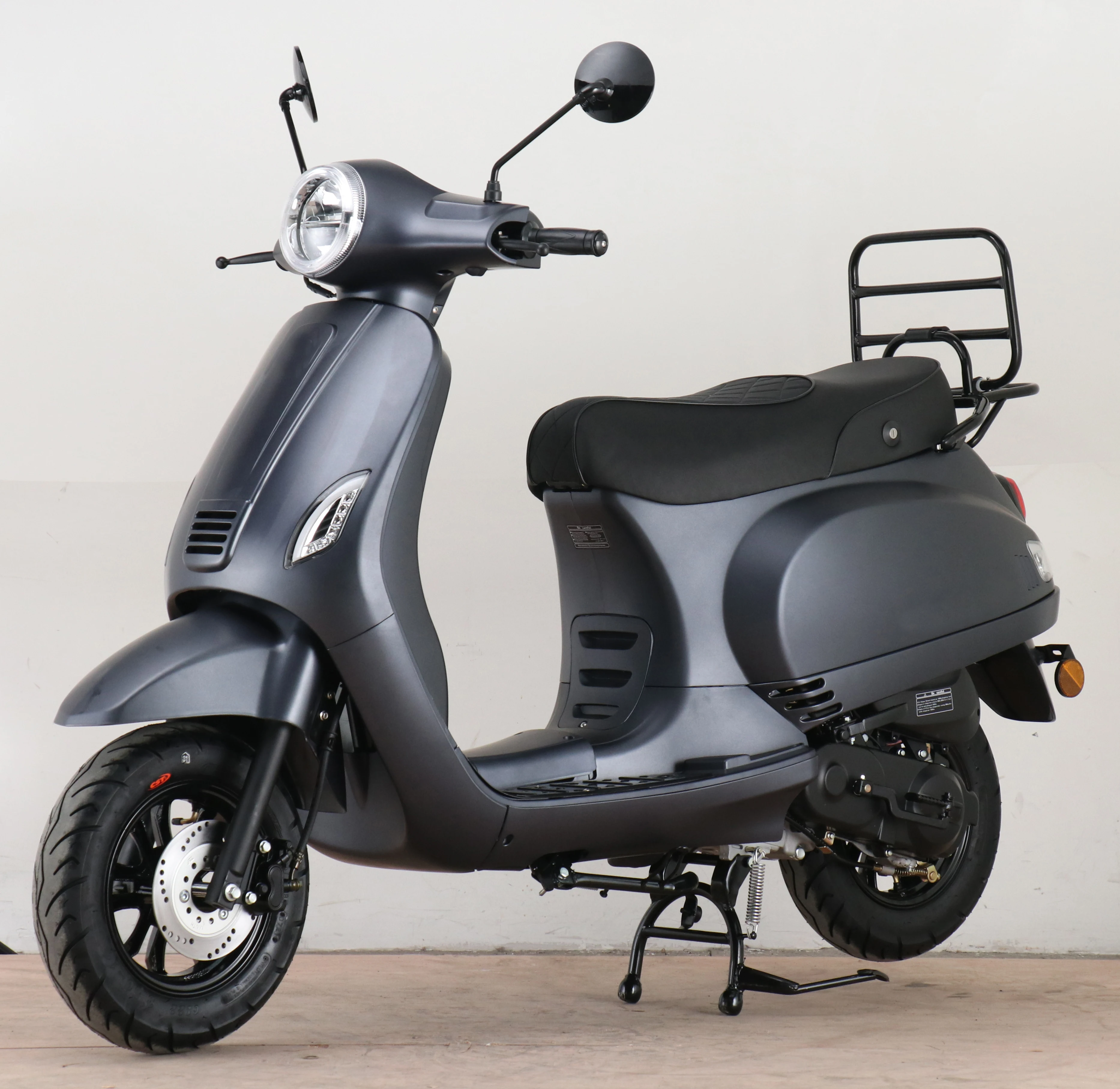 For 2024 New Fashion Air-cooled 4 Stroke Gas Scooter 150cc Motor
