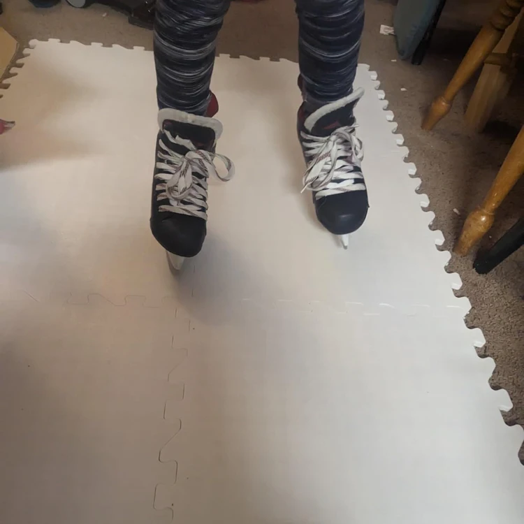 Sanhong Bespoke Uhmwpe Hdpe Portable Mobile Interlocking Skating Tile Synthetic Ice Hockey Rink For Skating Rink