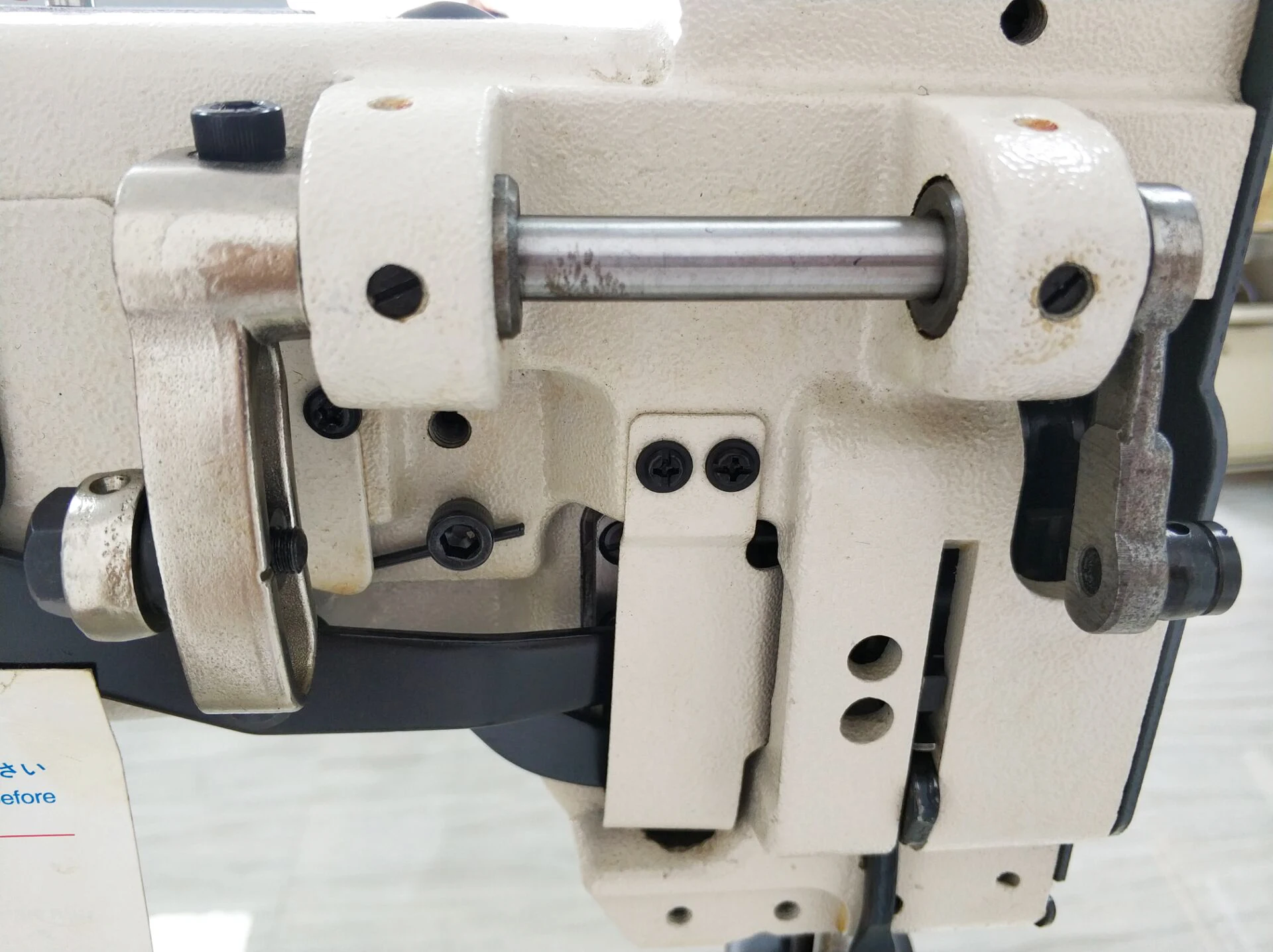 Handbag and luggage sewing machine High post bed sewing equipment RN-8365D Trolley case sewing machine