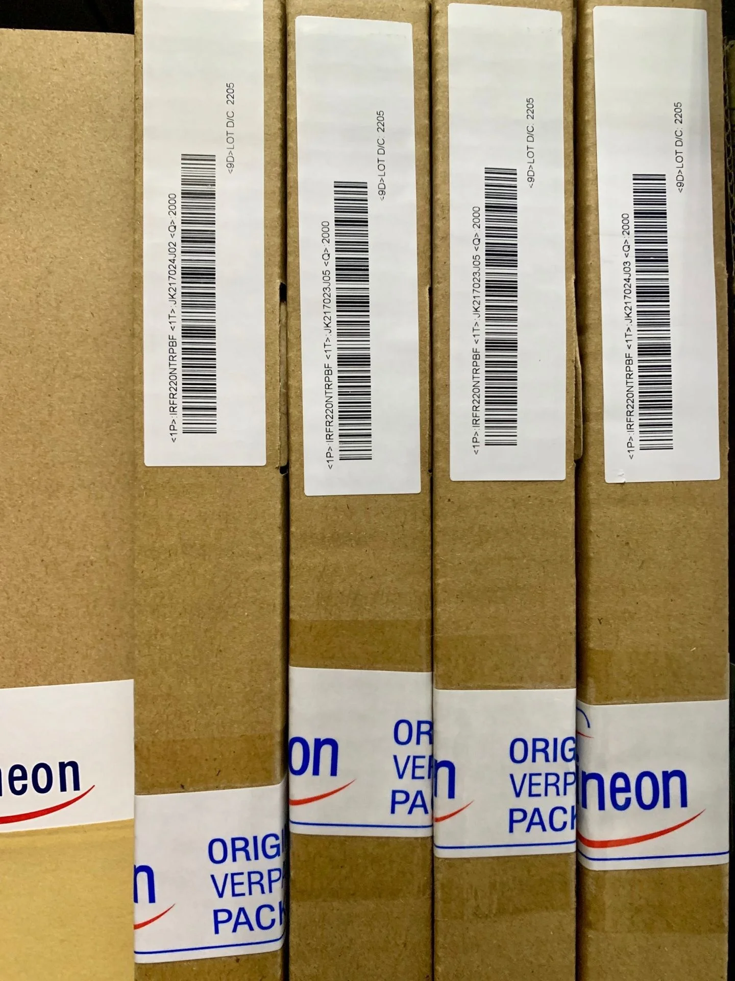 New original MOSFET IRFR220NTRPBF N CHANNEL 200V 0.6 Ohm 5A