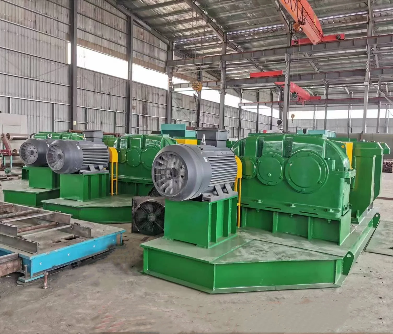 Waste Tire Recycling Machine Shredded Tire into Rubber Crumbs with CE certificate