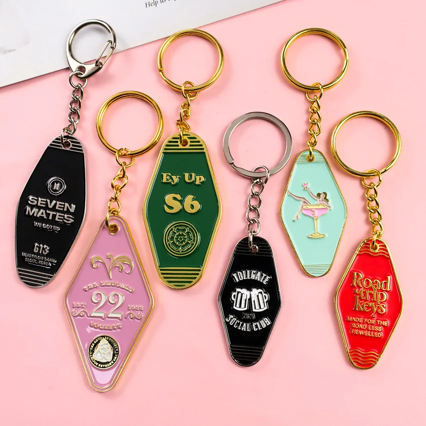 Wholesale custom promotional keyring custom metal key chain logo retro room motel hotel keychain