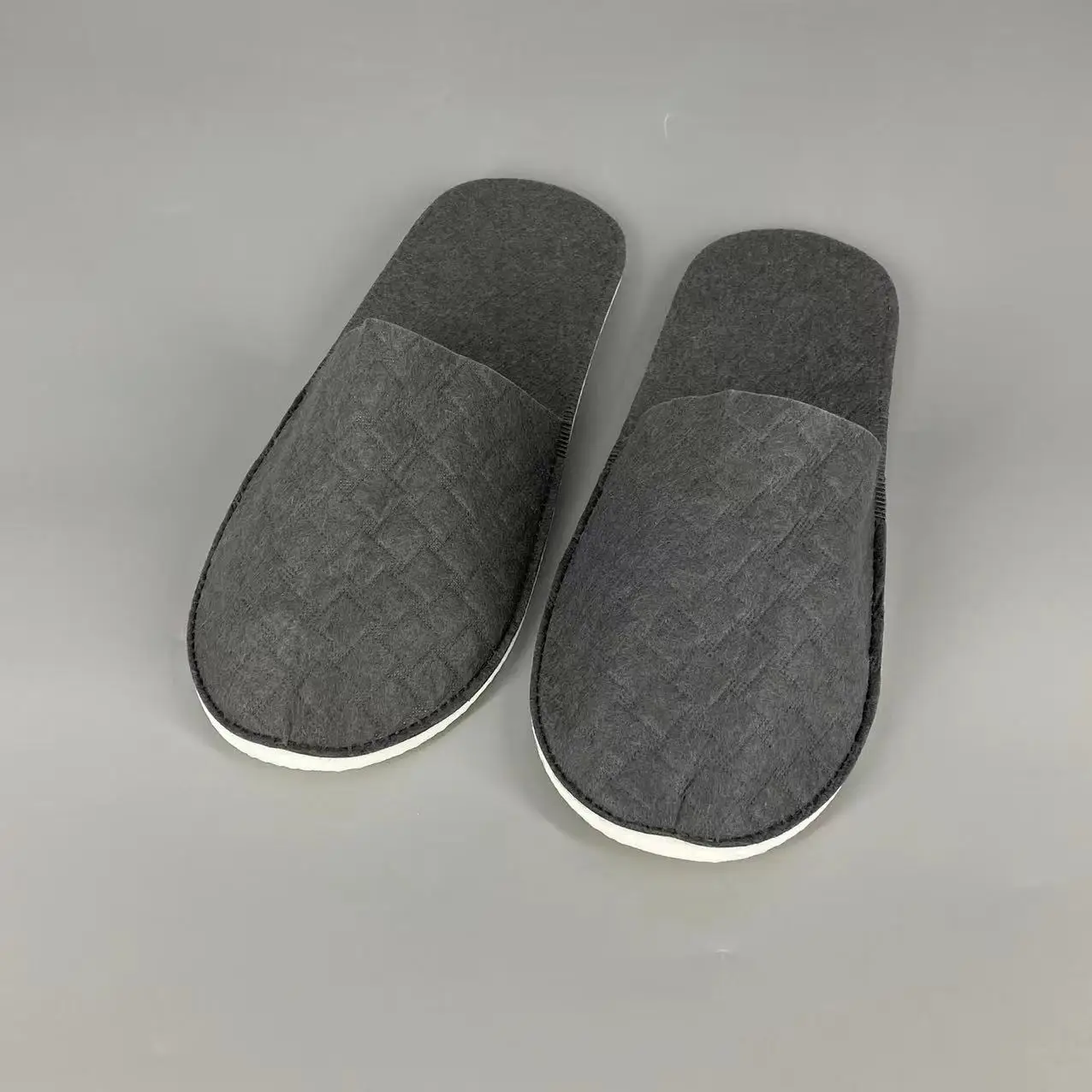 Wholesale thickened non-slip room supplies white disposable hotel Disposable slippers