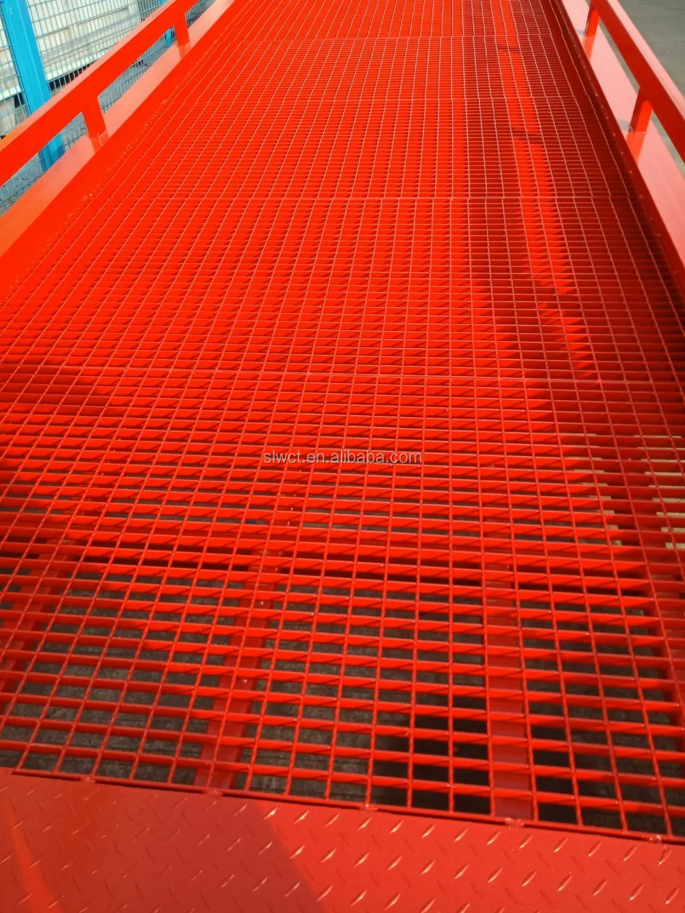 8 Tons forklift ramp warehouse ramp for truck loading