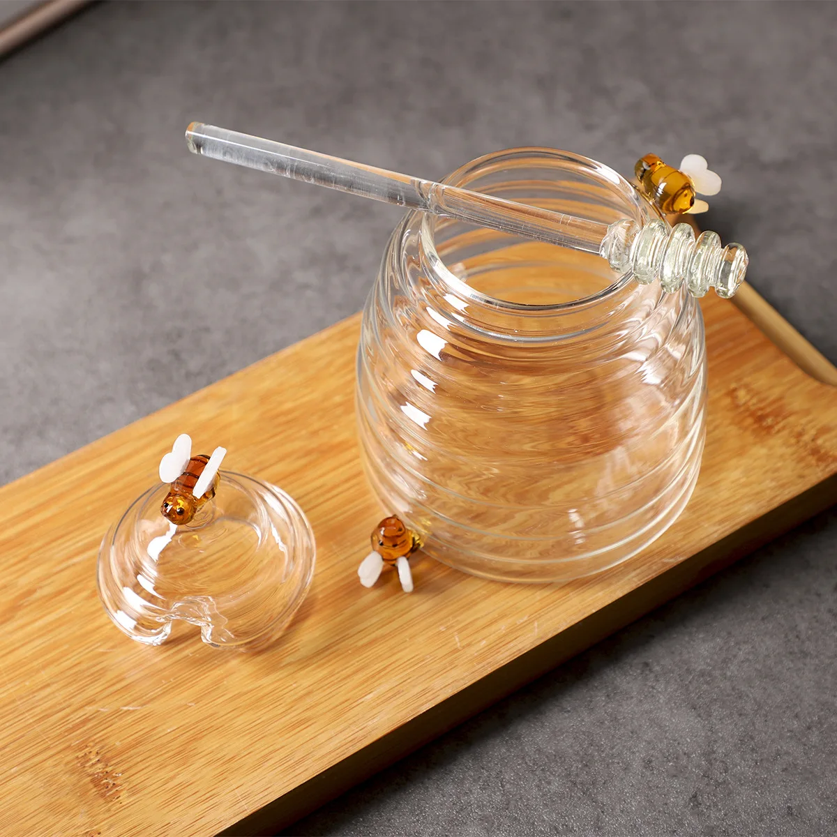 39Years Production Bee Shaped High Borosilicate Glass Honey Container 500ml Glass Honey Jar