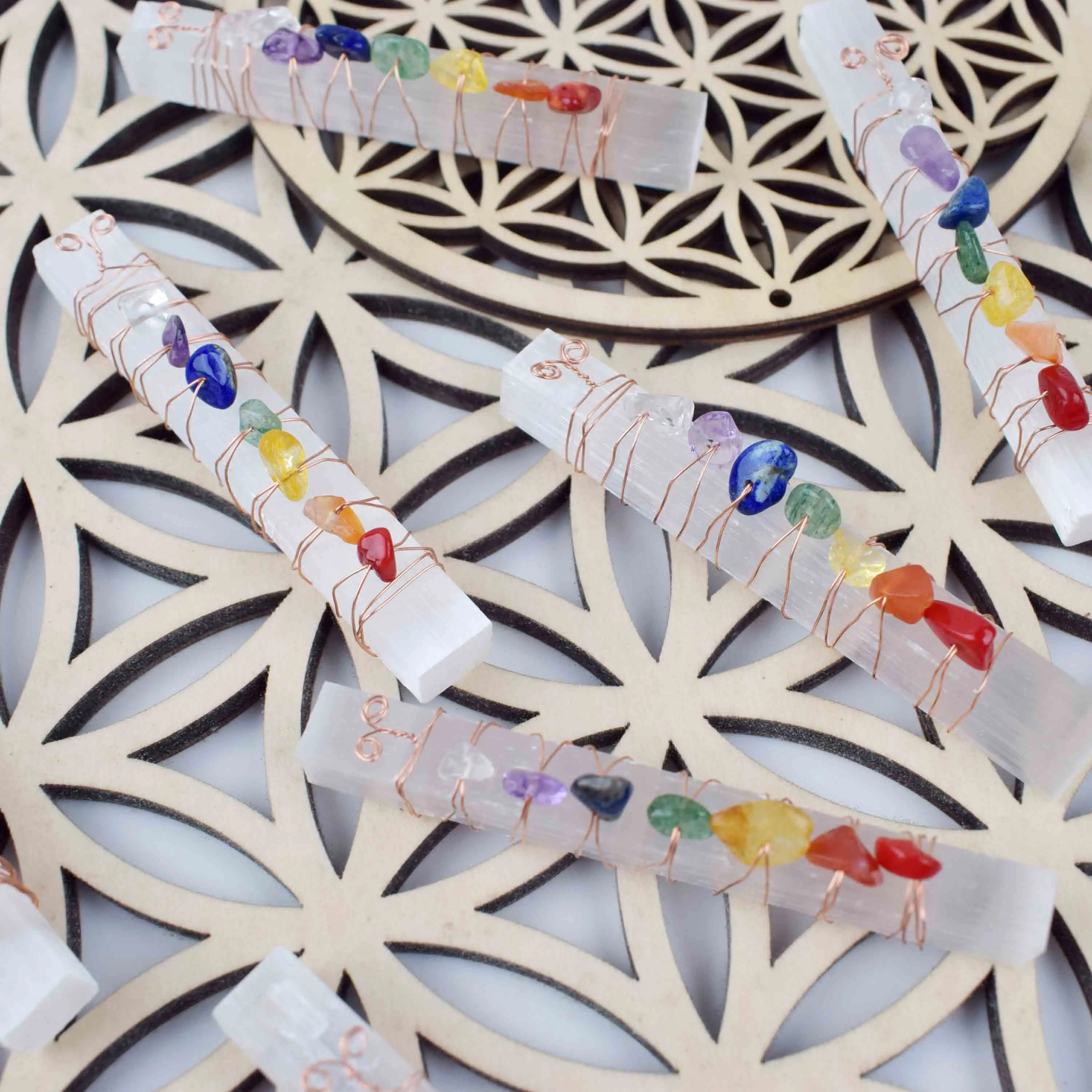 Raw Gemstone Polished 7 Chakras Selenite Wand Crystal Sticks for Sale Wholesale Bulk Natural Home Decoration Love Crystal Image