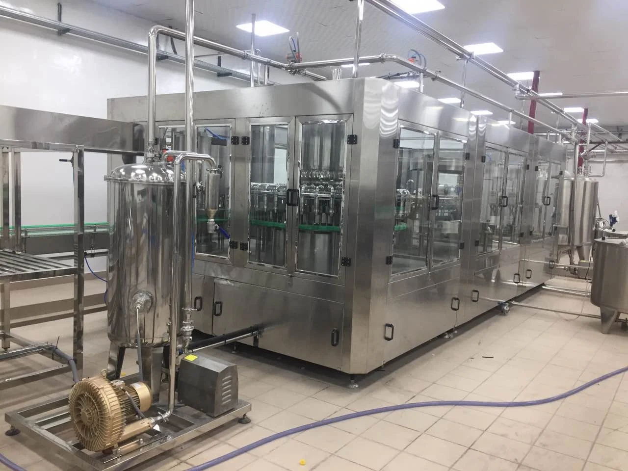 High Quality Filling And Sealing Machine A Limonade Complete Juice Production Line With Sterilization