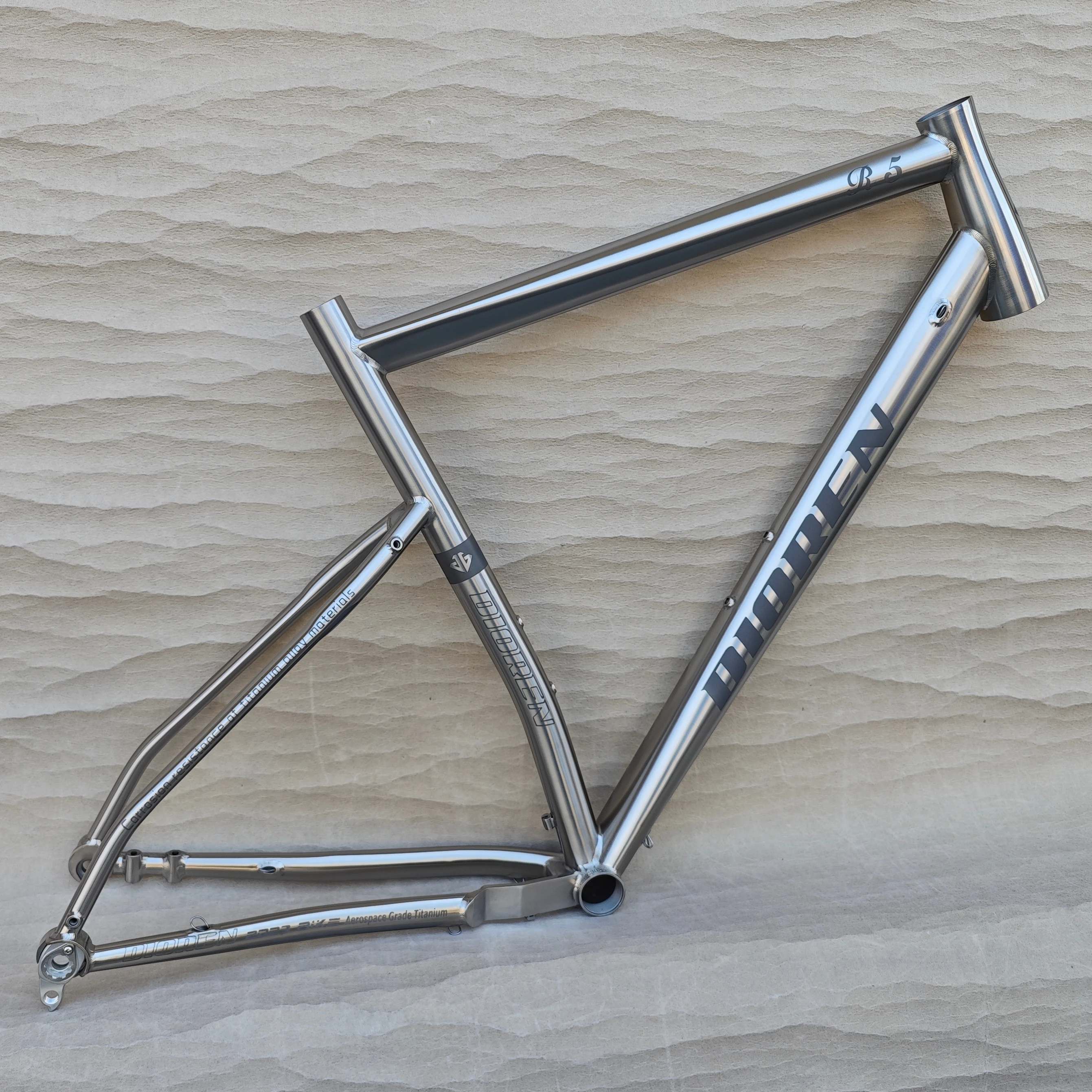 Haofutan Newly Arrived Titanium Bike Frame Offers Customization Options in an OEM Style, Providing High-quality Bicycle Frame