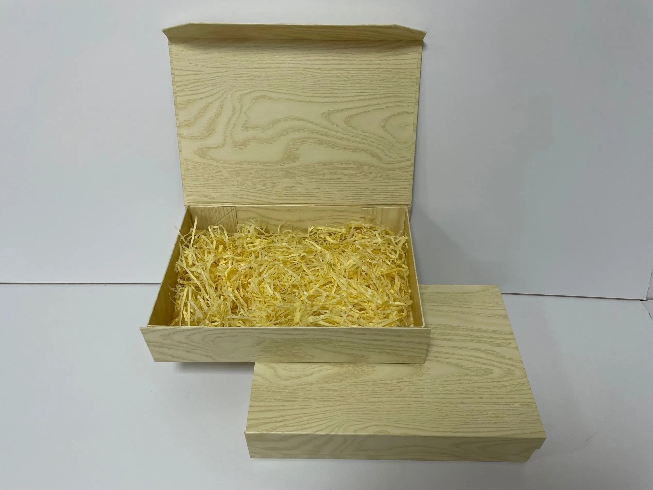 Luxury High Walled Rigid Folding Magnetic Gift Box With Lid Magnetic Cardboard Folding Paper Gift Storage Box