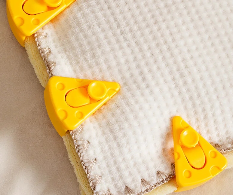 Plastic Bed Sheet Complete Sleep Tight Bedding System Includes Duvet Insert Clips Pin Ties luxury bed quilt