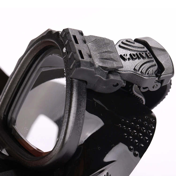 2021 PC frame silicone ear antifog diving mask