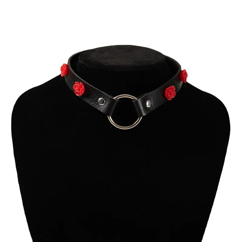 Sexy PU Leather Choker Necklace Goth Spiked Rivets Punk Collar Necklace Adjustable PU Leather Studded Love Heart Collar Choker