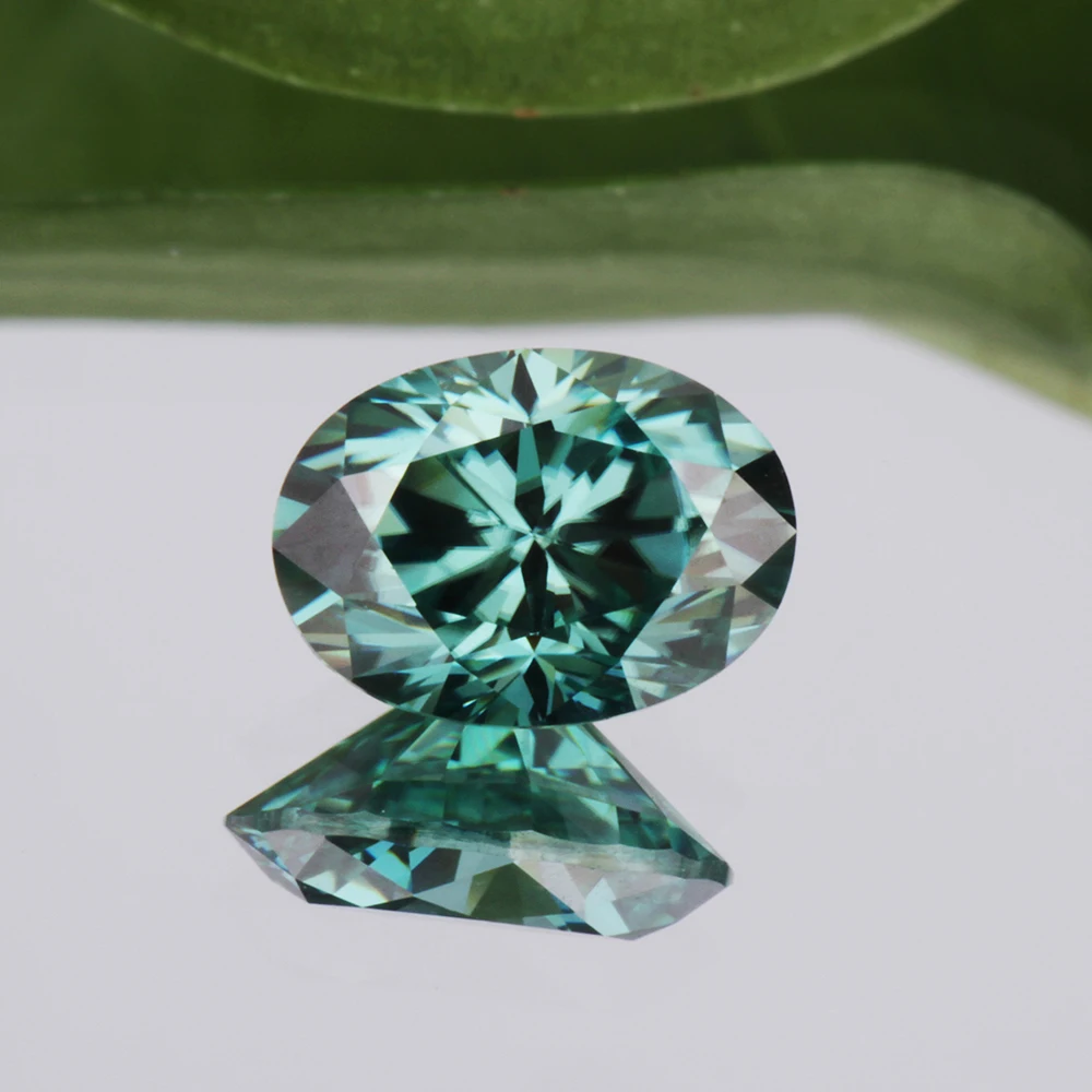 Wholesale VVS1  Oval  Cut  Green  Mossanite 4x6mm-10x14mm  Moissanite Diamond