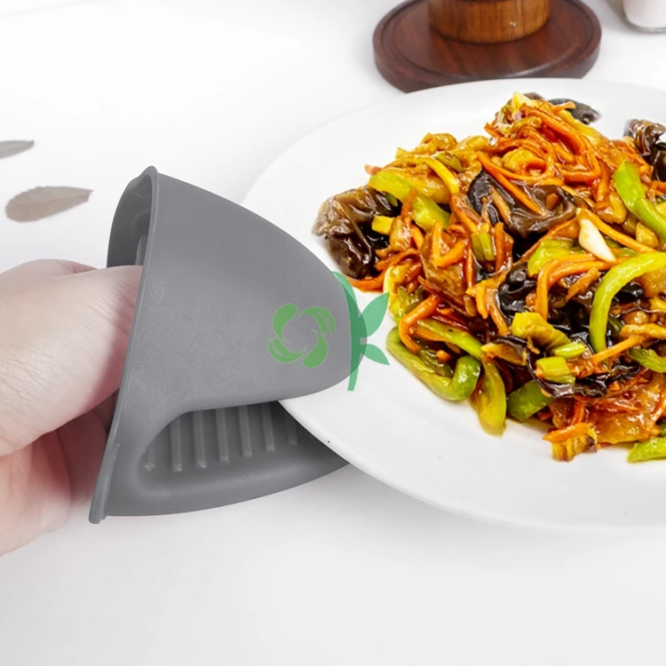 OKSILICONE Hot Sale Reusable Silicone Heat Resistant Cooking Pinch Mitts Potholder for Kitchen Cooking & Baking