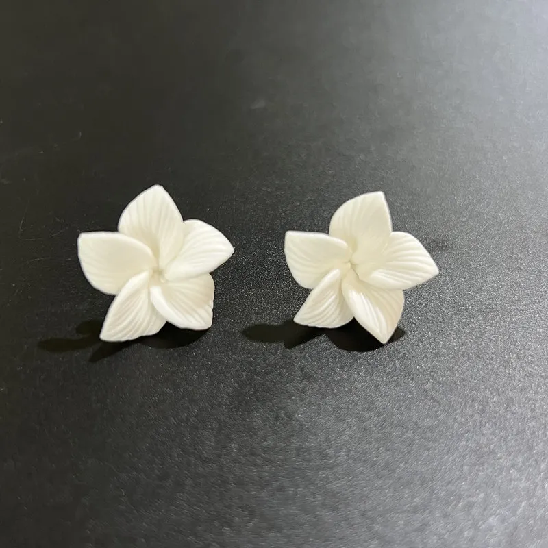 ROMANTIC Handmade Women Jewelry Accessories White Color Ceramic Flower Earrings