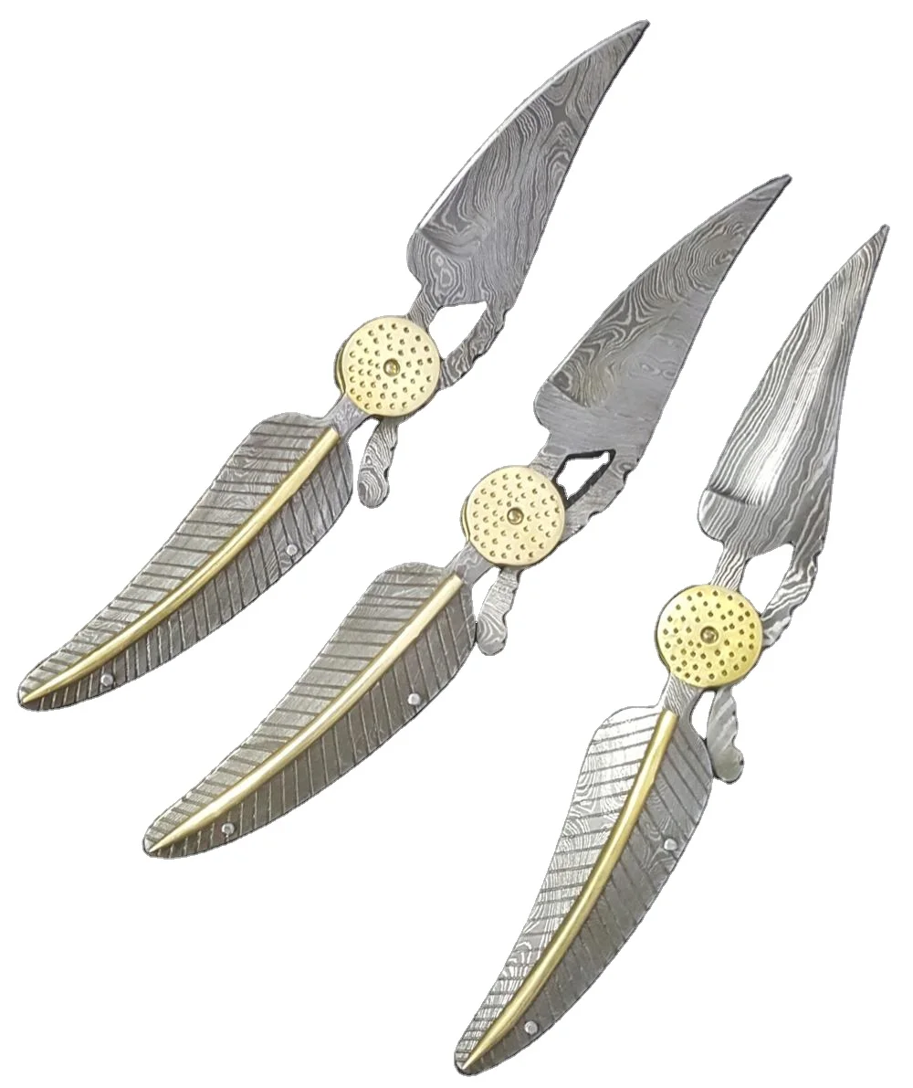 Изготовленный На Заказ нож из кованой дамасской стали с листом из кожи