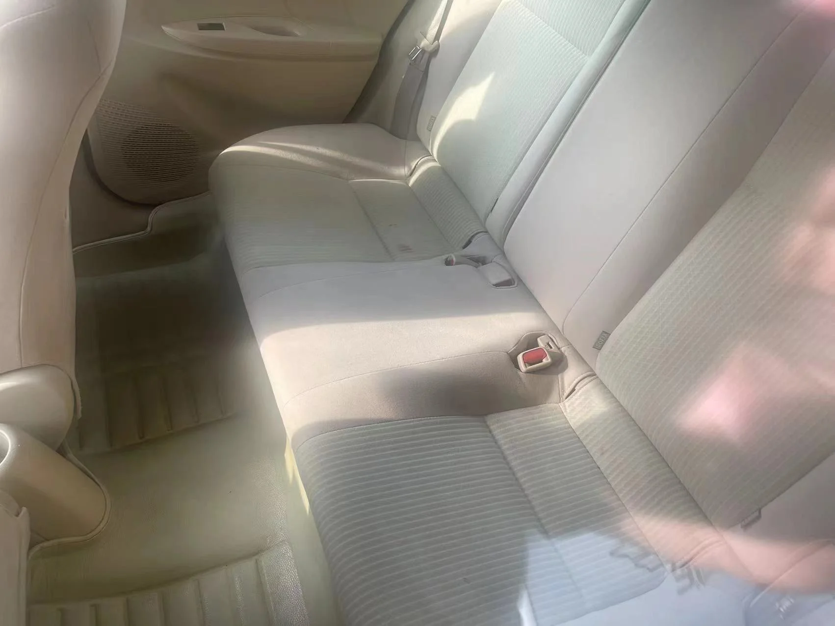 Высокое качество 2014 б/у автомобили GAC Toyota Zhixuan низкая цена небольшой Подержанный автомобиль оптом