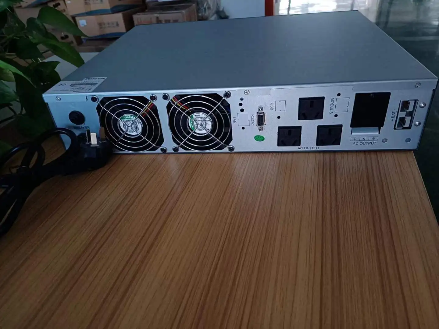 Professional 19Inch 2u 3u 220v 1kva 2kva 3kva 5kva 10kva Rack Mount Ups For Server Room