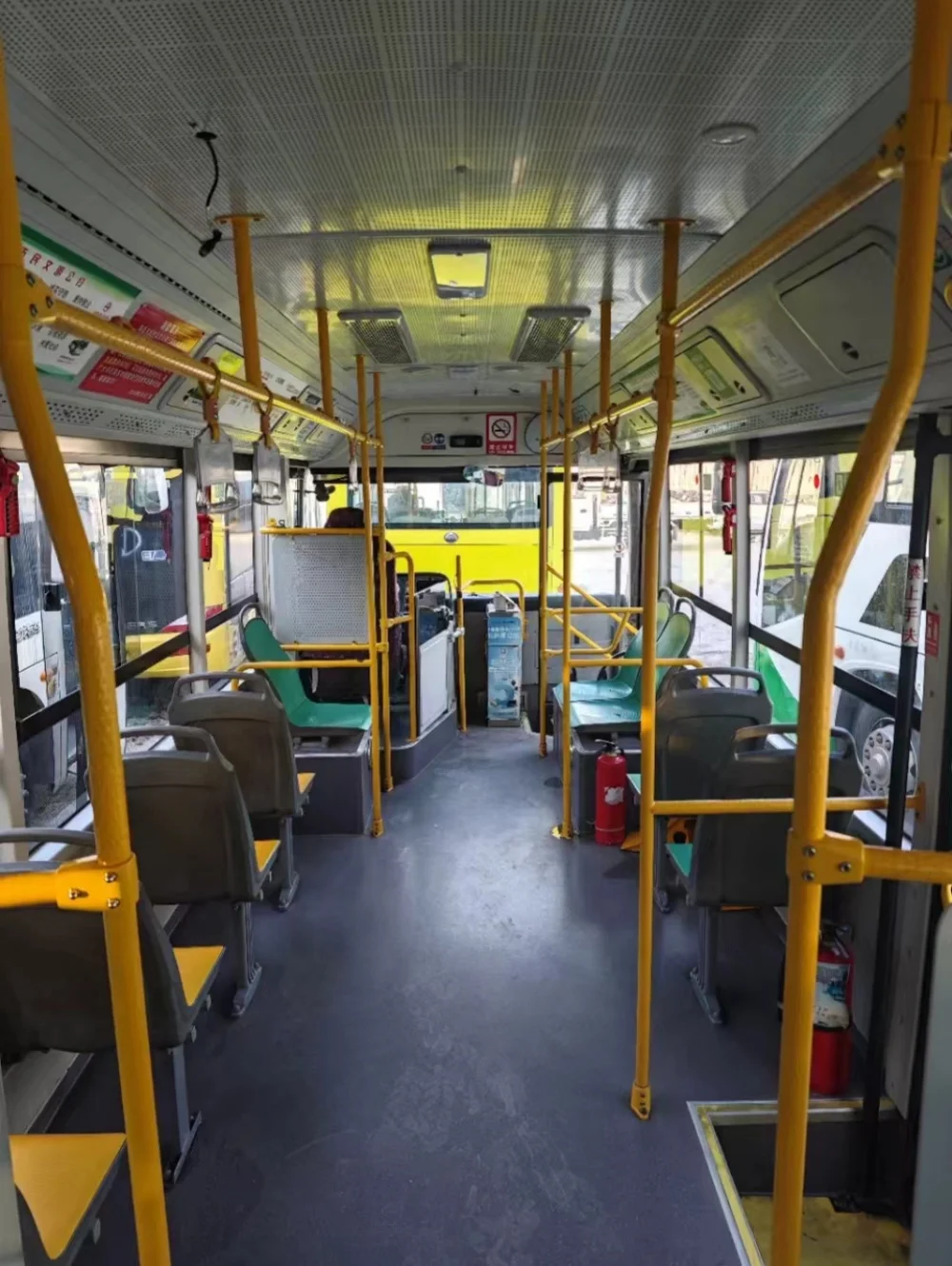 Yu tong Brand Low Entrance Floor City Bus Preferential Price Battery Electric Bus Autonomous Driving Bus For Sale