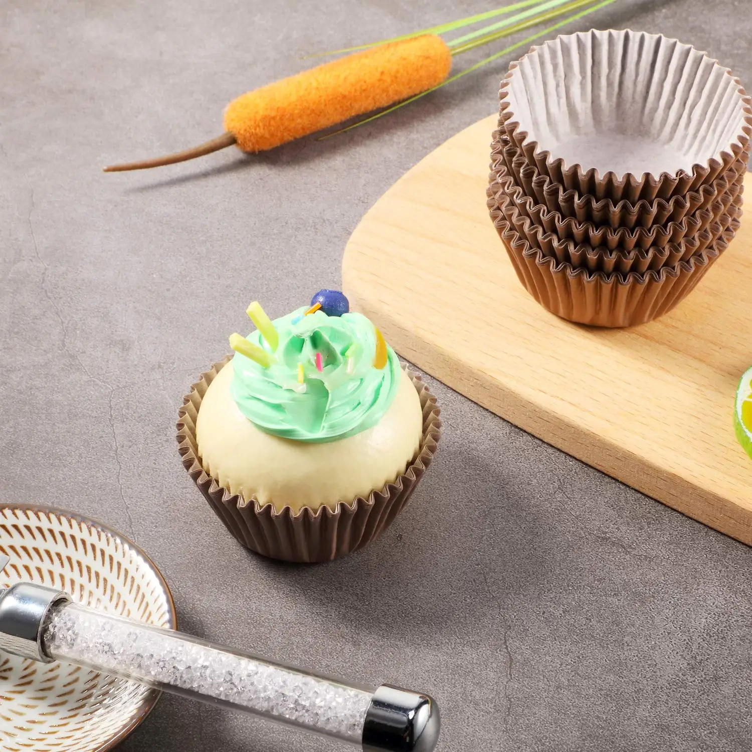customise size paper decoration disposable cup cake baking container