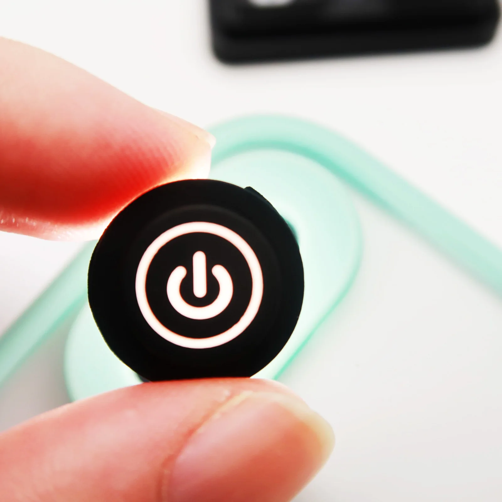 Epoxy Dripping Rubber Small Emergency Button Light Transmission Silicone SOS Push Button Cover