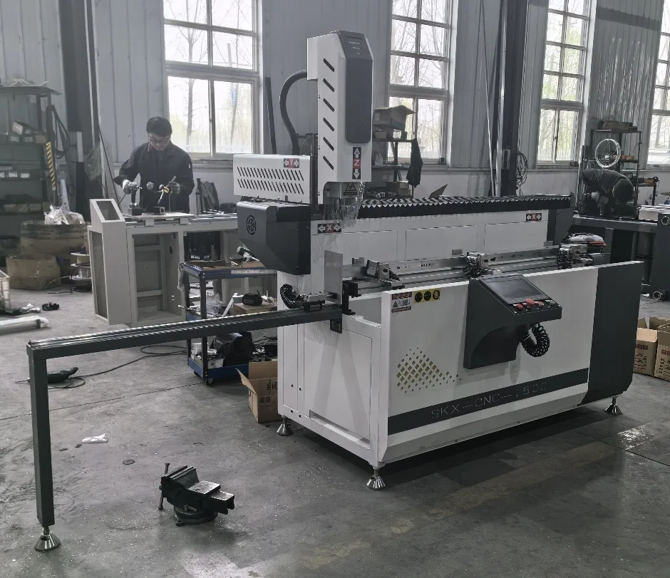 2024 new design China manufacturer 3000mm 3500mm  CNC drilling and milling machine for window door making machine