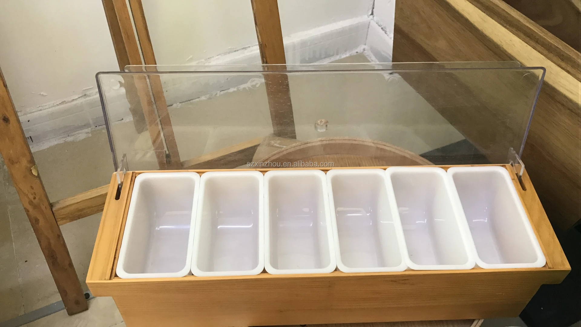 Rectangular Wooden Bamboo Storage Box with Ice Chamber Condiment Tray Caddy Holder for Kitchen Dining Lacquer Technics Food Use