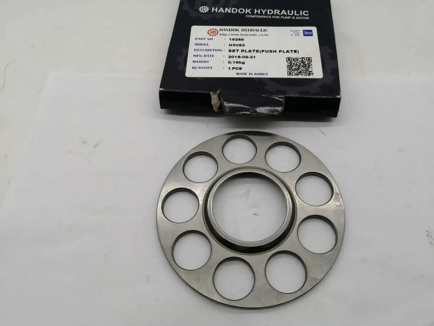 Excavator Cylinder Block Valve Plate Piston Shoe K3V63 K3V112 K3V180 K3V140 Hydraulic Pump Spare Parts