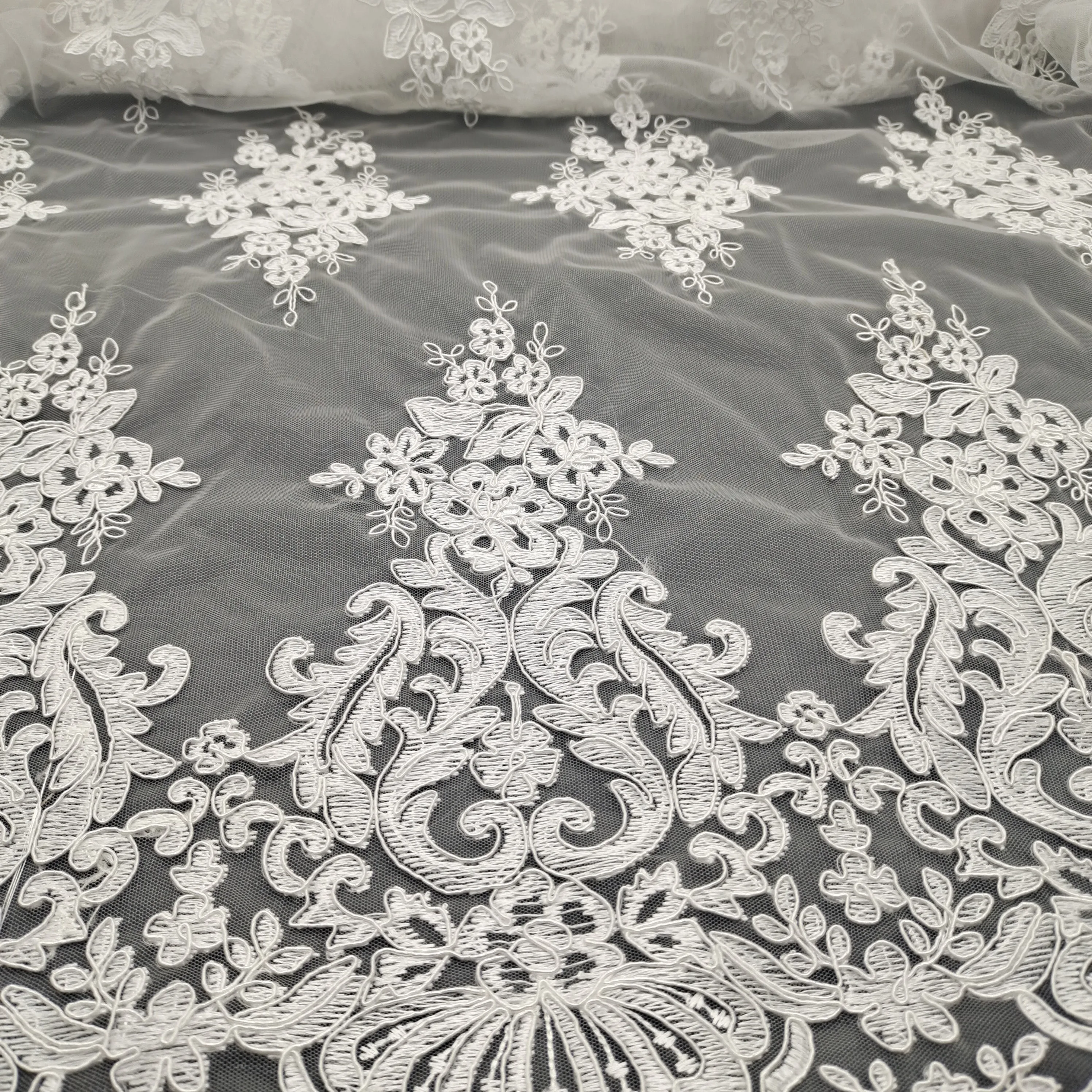 China Factory Embroidery Net Elie Saab 3d Flower Lace Tulle Fabric