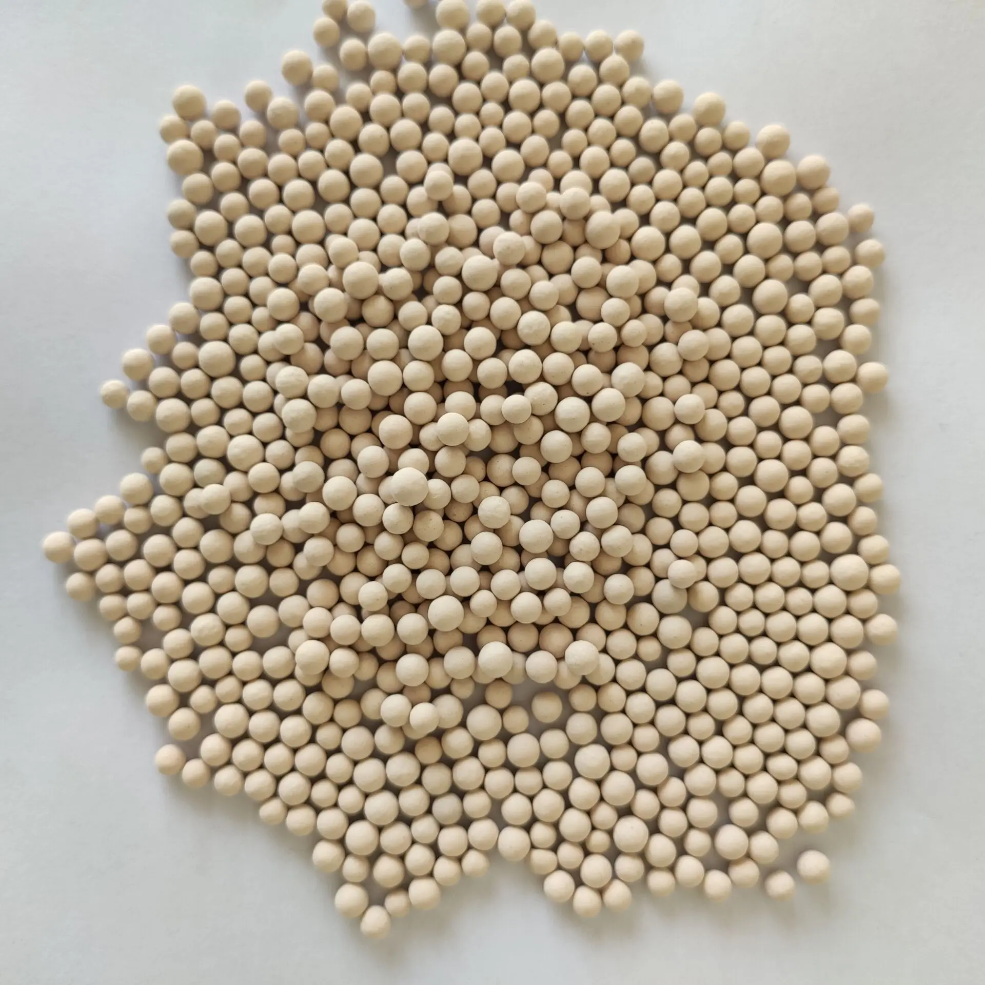 3A molecular sieve adsorbent
