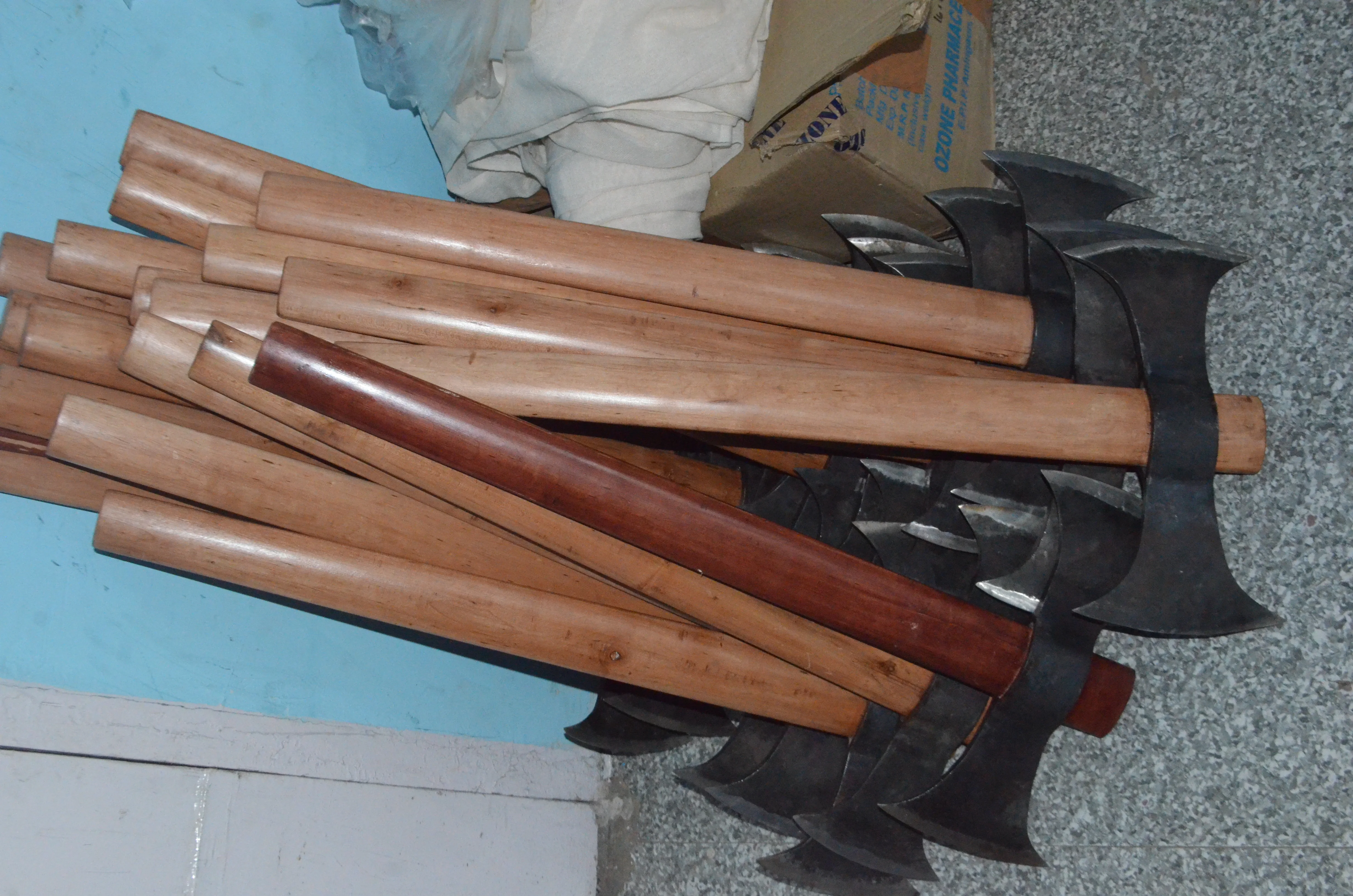 Custom Handmade Viking Axe High Carbon Forged Professional AXE THROWING AXE Long Vintage Antique Office Decoration Protection