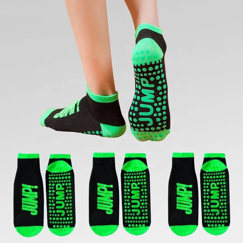 Customized Different Sizes Kids Children Youth Adult Indoor Playground Grip Sock Trampoline Jump Socks