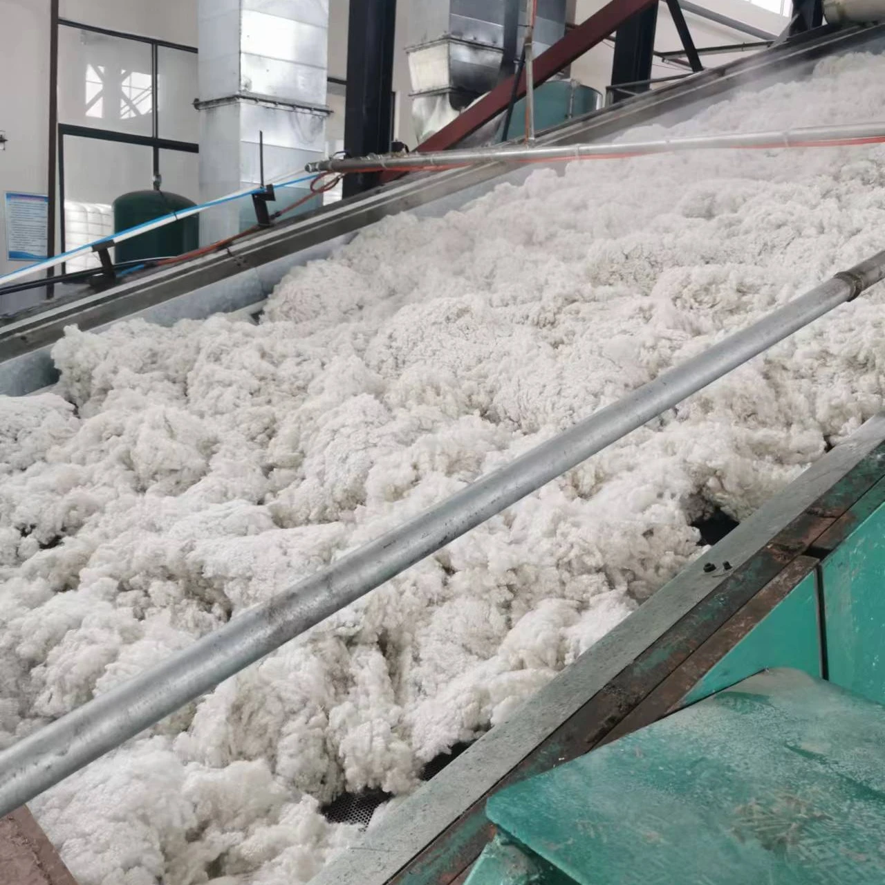 25DX64MM harden High Fill Power Polyester Washable Polyester Fiber for Home Textile Cushion  White with no fluorescence