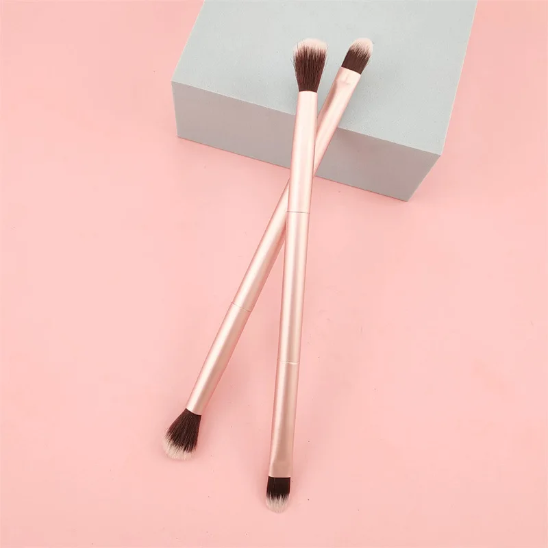 2024 Hot Multi-function Double Tail Eyeshadow Makeup Brush Custom Logo Champagne Gold Eyeshadow Makeup Brush