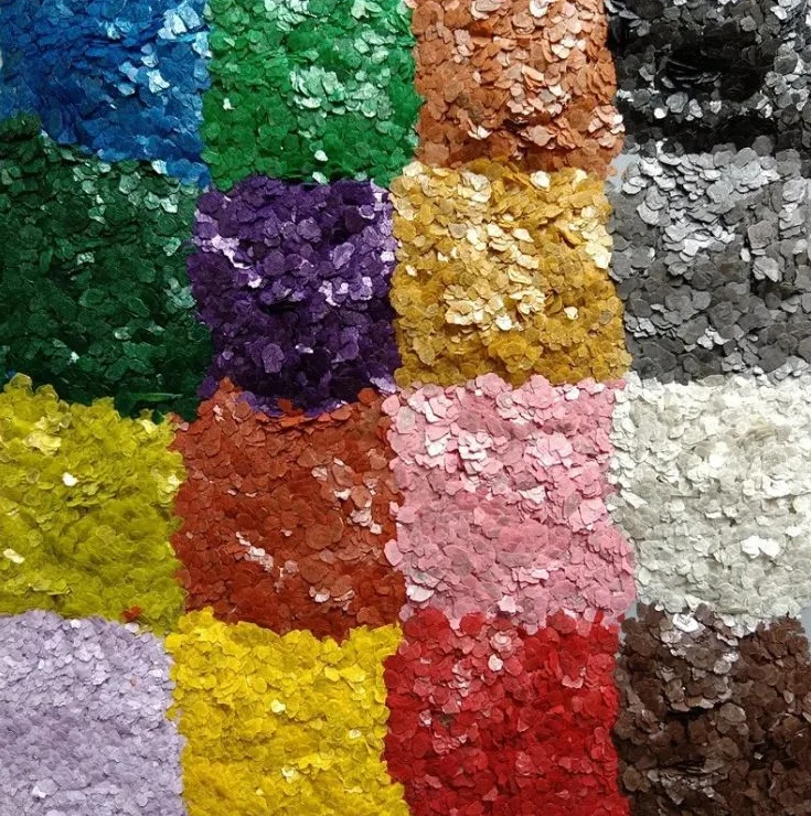 Dyed pink mica flake used for asphalt