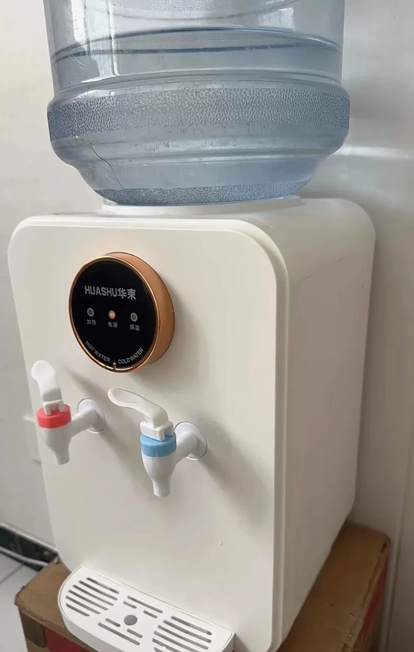 D Home dormitory appliances hot and cold desktop small automatic water dispenser tea and coffee quick heat is hot refrigeration
