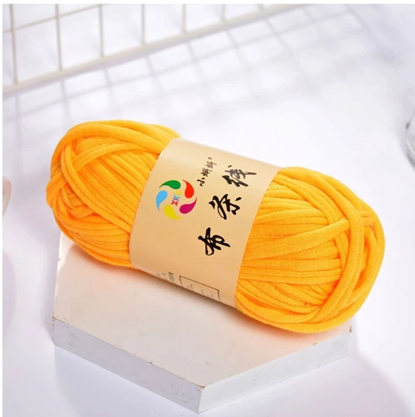 Free Sample 100g Ball Super Soft Hand Knitting Crochet Handbags 100% Polyester t shirt yarn
