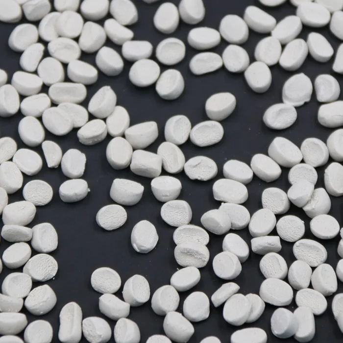 Gray white black Desiccant masterbatch recycled plastic material used for recycled plastic industry