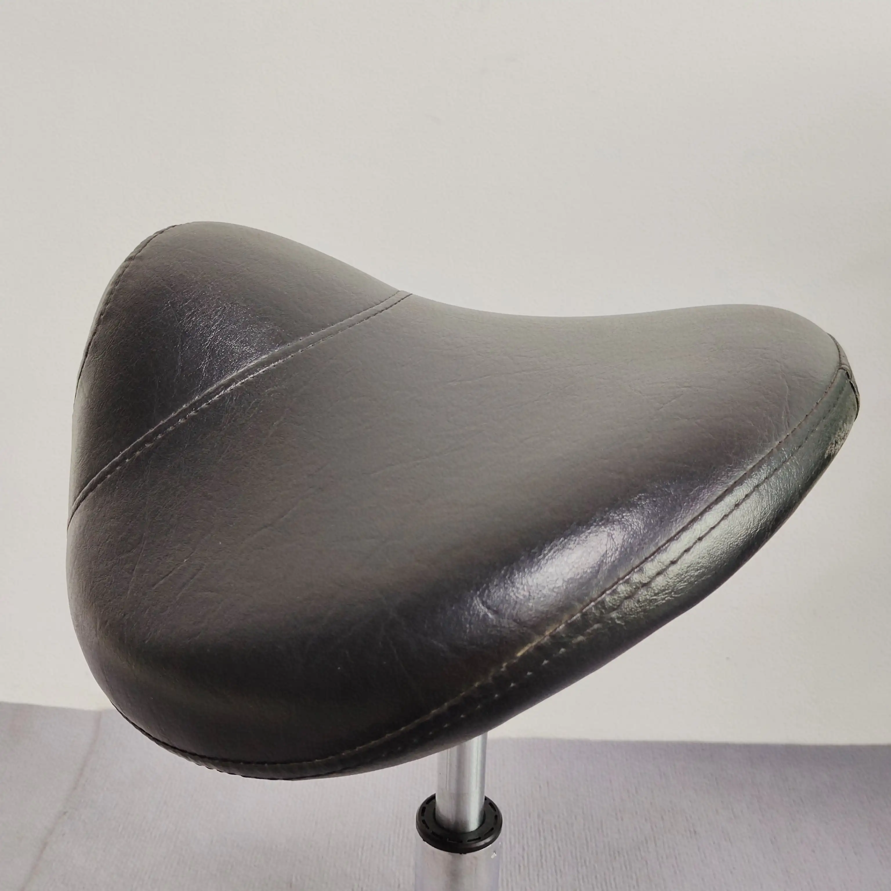Antluplus Medical Furniture Ergonomic Dental Doctor Surgeon Saddle Stool
