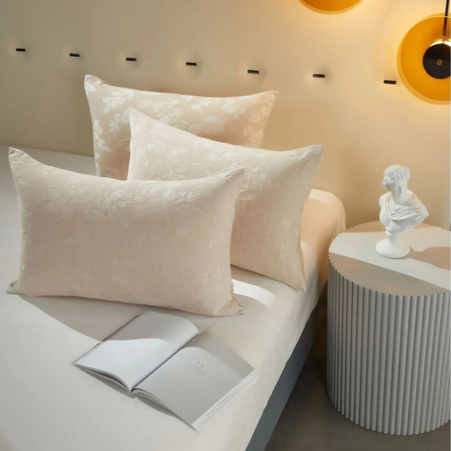 High Quality Wholesale Cost Effective Cheap Polyester Fiber Microfiber Bed Pillow