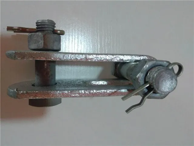 Z-7 Clevis electric transmission line fitting